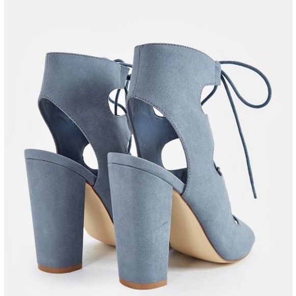 Shoe - Picture 3 of 4